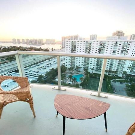 Zen Vacation Rentals Modern Penthouse Across Ocean Маямі-Біч Екстер'єр фото