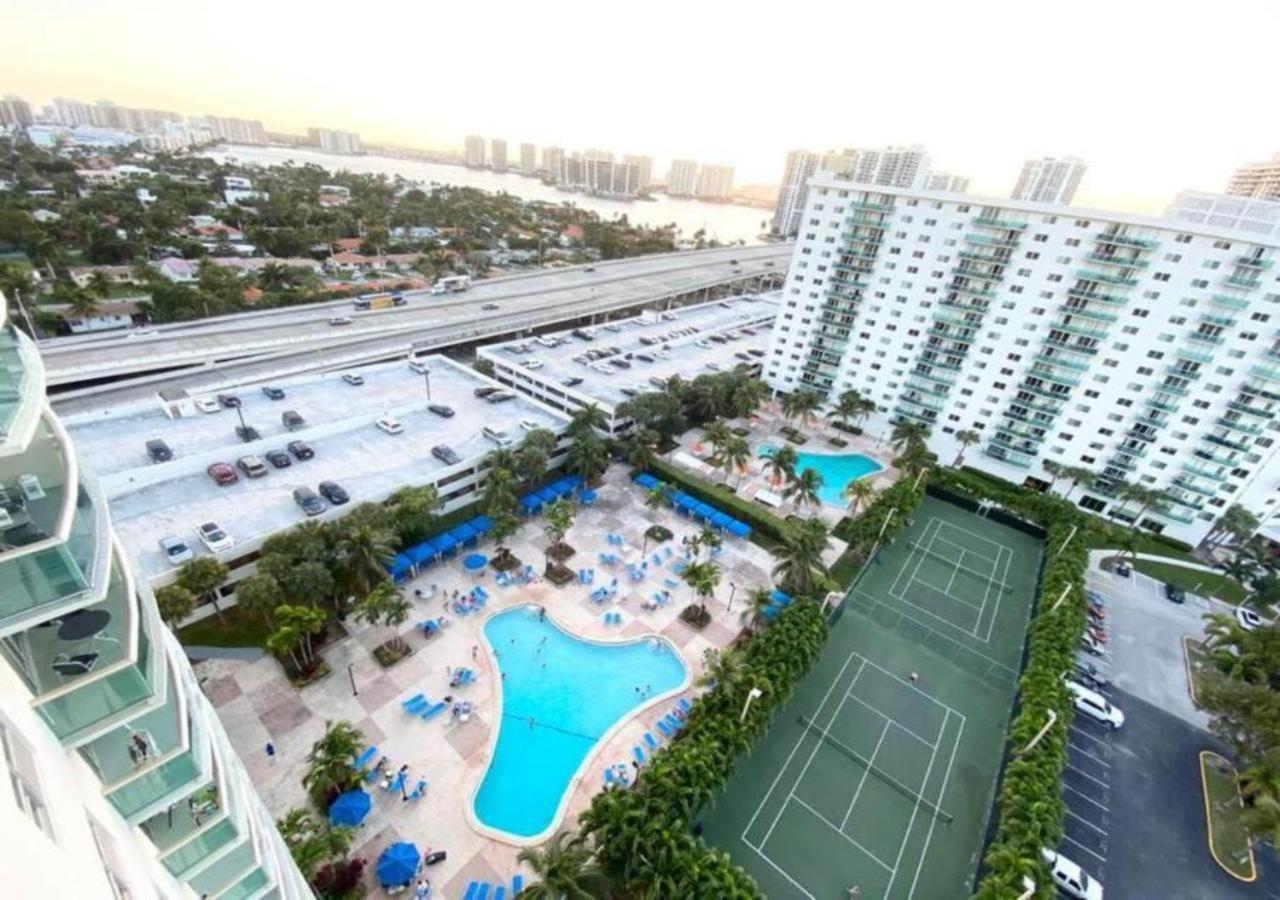 Zen Vacation Rentals Modern Penthouse Across Ocean Маямі-Біч Екстер'єр фото