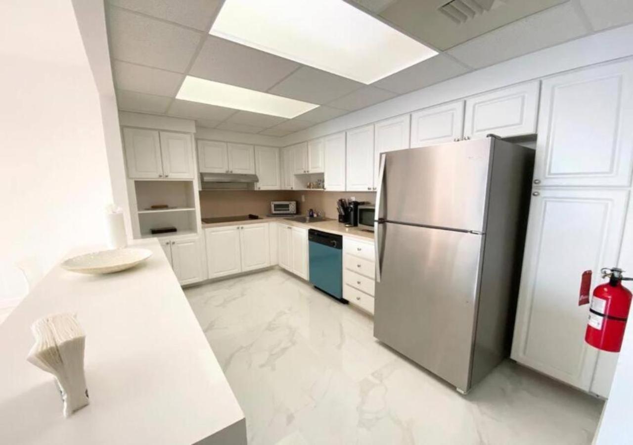 Zen Vacation Rentals Modern Penthouse Across Ocean Маямі-Біч Екстер'єр фото