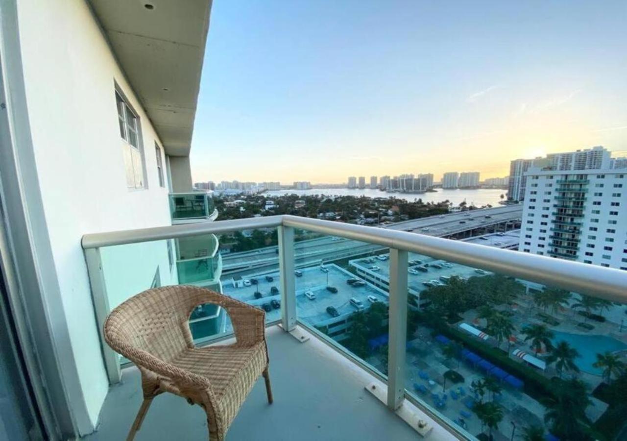 Zen Vacation Rentals Modern Penthouse Across Ocean Маямі-Біч Екстер'єр фото