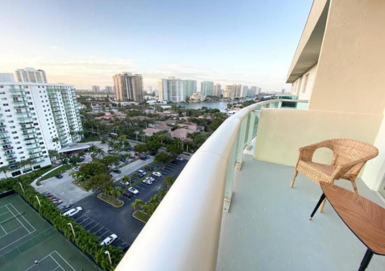 Zen Vacation Rentals Modern Penthouse Across Ocean Маямі-Біч Екстер'єр фото